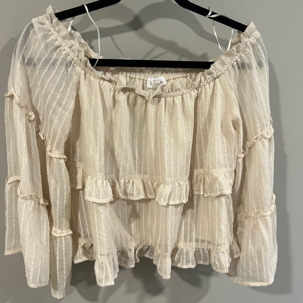 LELIS Ruffled Crop off the shoulder top, Cream, Size medium, Never worn